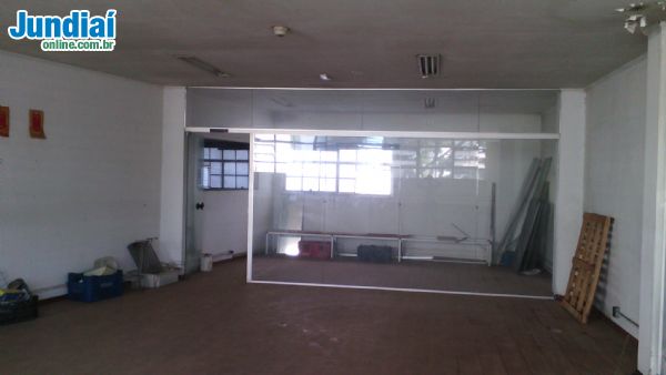 Excelente Salo comercial