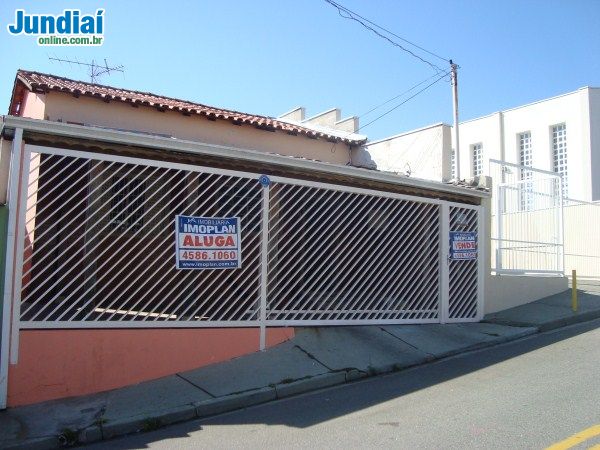 Casa totalmente Trrea-Jd. Pacaembu
