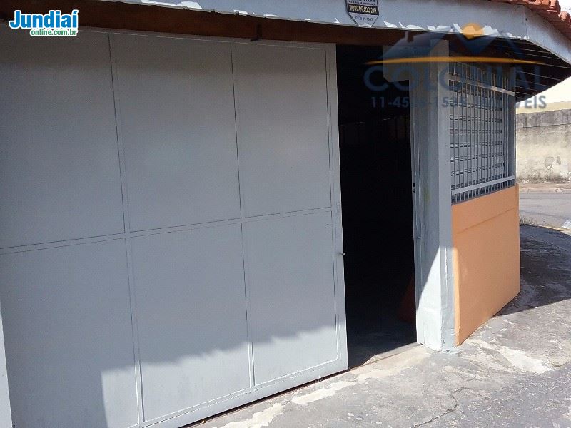 SOBRADO COM SALO COMERCIAL, 03 VAGAS, 05 BANHEIROS, 04 DORMITRIOS - Vila Rio Branco, Jundia