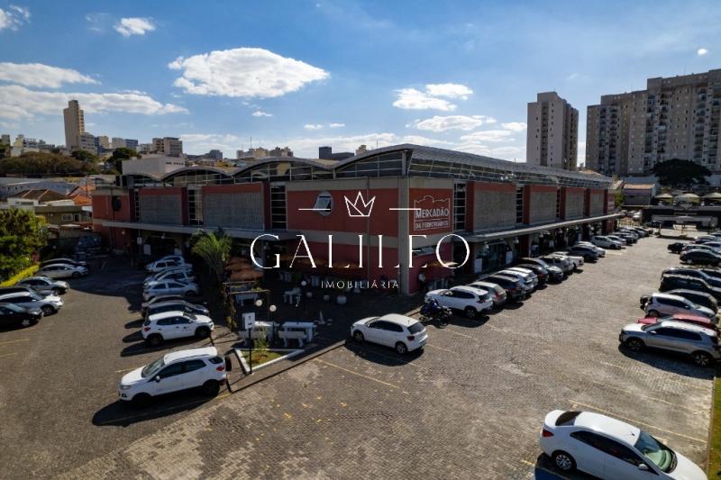 Comercial em CENTRO, JUNDIAÍ - Box para venda - Mercadão da Ferroviários - Jundiaí -SP São 2 espaços, ou seja , 2 boxes juntos com aproximadamente 35 m² de área privativa - Foto 3