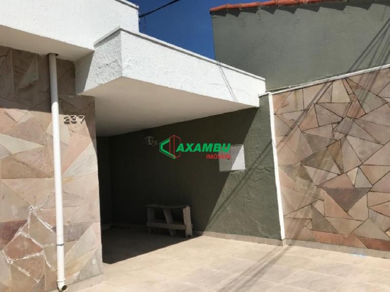 Casa em Anhagabau, JUNDIAÍ - Imperdível! Casa à venda em Jundiaí-SP, bairro Anhagabau, 4 quartos, 3 suítes, 3 salas, 4 banheiros, 2 vagas de garagem, 171 m². - Foto 3