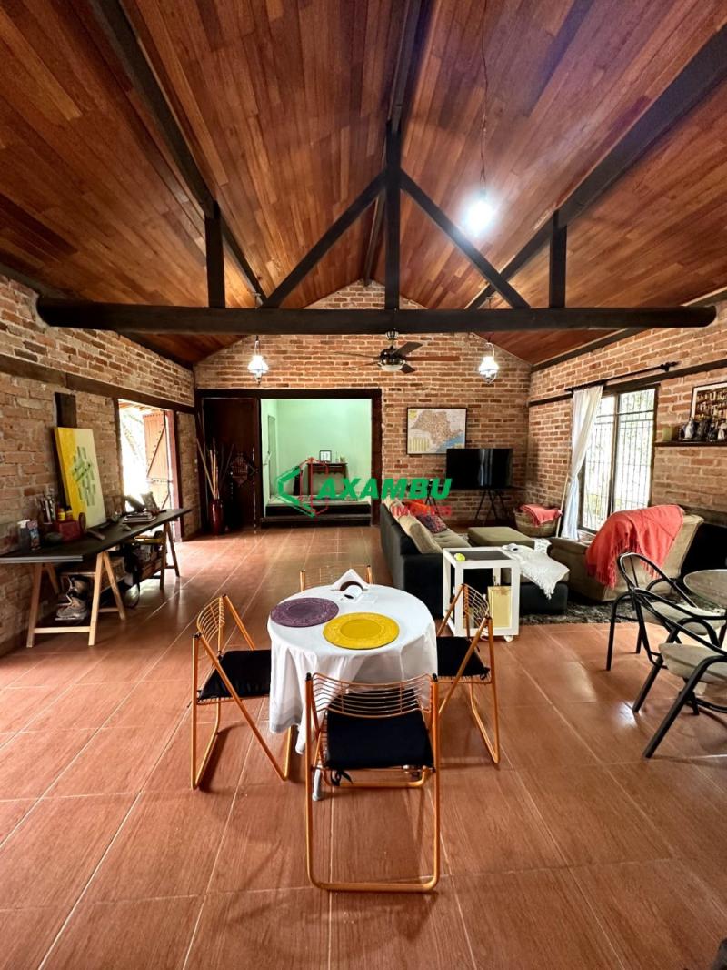 Chácara em CAXAMBU, JUNDIAÍ - Chácara à venda em Jundiaí-SP, bairro Caxambu: 3 quartos, 1 suíte, 3 salas, 3 banheiros, 4 vagas de garagem, 286m². - Foto 1