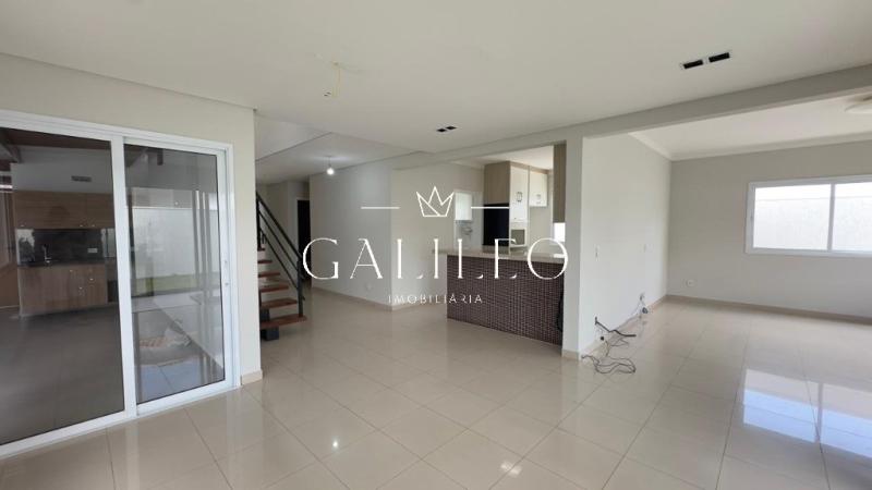 Condominio em ENGORDADOURO, JUNDIAÍ - Casa de alto padrão para locação em condomínio no Engordadouro, Jundiaí-SP: 4 quartos, 3 suítes, 3 salas, 4 banheiros, 3 vagas, 250m².