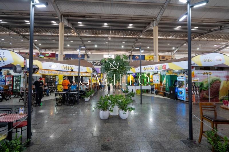 Comercial em CENTRO, JUNDIAÍ - Box para venda - Mercadão da Ferroviários - Jundiaí -SP São 2 espaços, ou seja , 2 boxes juntos com aproximadamente 35 m² de área privativa