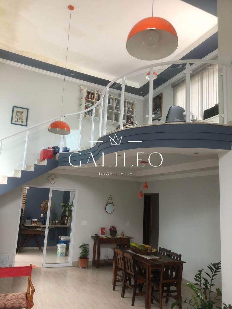 Condominio em Mina, Itupeva - Imperdível! Casa em condomínio com 3 quartos, suíte, 2 salas, 3 banheiros, 4 vagas em Itupeva-SP, bairro Mina - 190m².