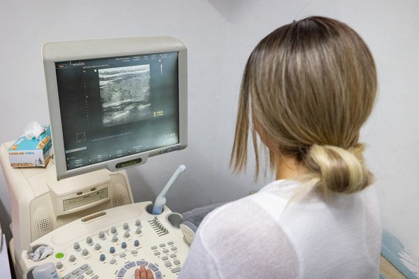 NIS amplia oferta de consultas em mais de 120%, moderniza atendimento com avisos pelo WhatsApp e aposta em informatização para agilizar acesso às especialidades