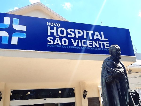 Prefeitura renova convênio com Hospital São Vicente e garante continuidade dos serviços à população