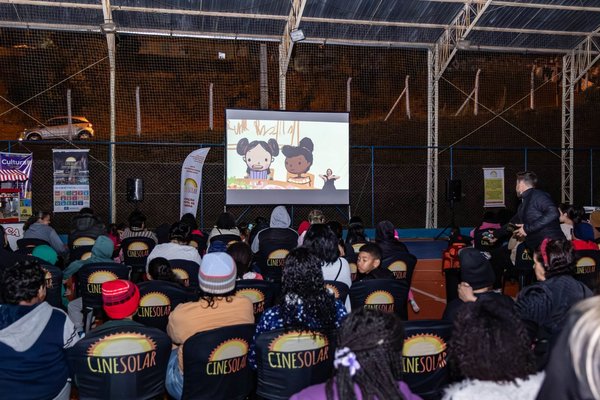 Jundiaí recebe nova edição do CineSolarzinho com sessões gratuitas e acessíveis na Vila Ana