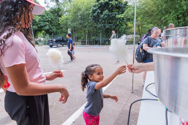 Famílias aproveitam Dia das Crianças com diversão e reencontros no Parque do Corrupira