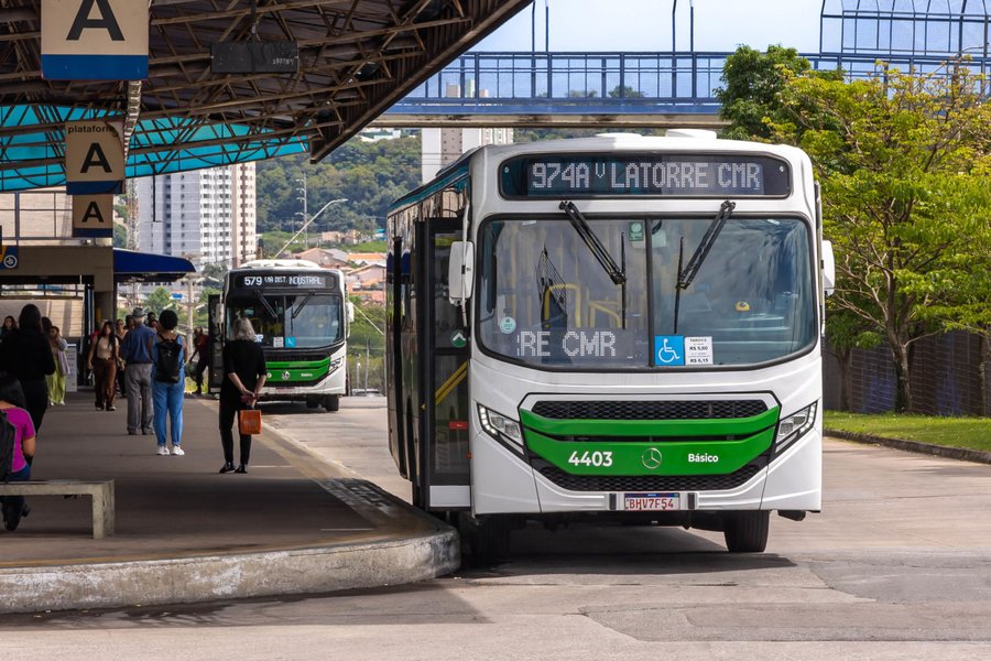 Linhas 579 e 974 terão mais ônibus e novos horários a partir de segunda-feira (19)