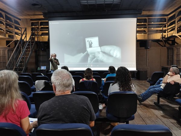 Oficina gratuita no Espaço Expressa explora a história do horror brasileiro e o legado de Zé do Caixão