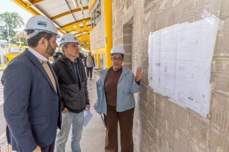 Prefeitura implanta ilha de refúgio para pedestres na Rua Messina, no Bonfiglioli