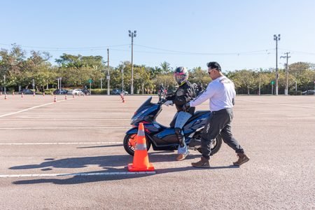 Prefeitura de Jundiaí faz melhorias no sistema de escoamento da água da chuva no Terminal Eloy Chaves