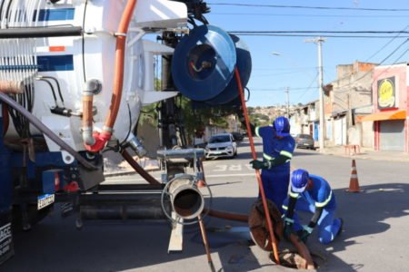 Referência em saneamento, DAE Jundiaí recebe comitiva canadense para apresentar tecnologias e processos operacionais