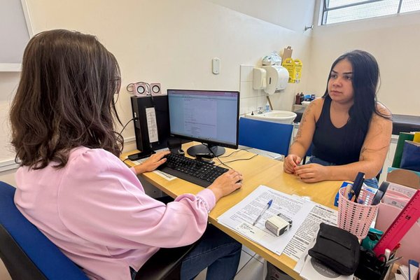 Jundiaí promove ações do Outubro Rosa e aplica de 400 doses de vacinas no fim de semana