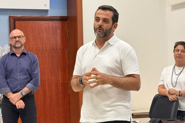 Prefeitura apresenta linha de crédito do Banco do Povo para confecções que produzirão uniformes escolares em Jundiaí