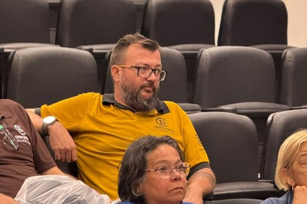 Prefeitura apresenta linha de crédito do Banco do Povo para confecções que produzirão uniformes escolares em Jundiaí