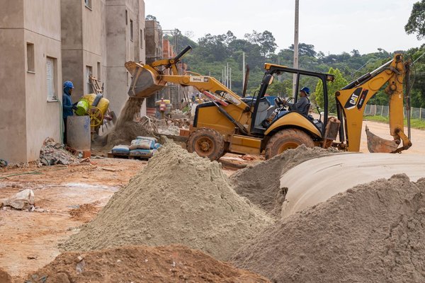 Sonho da casa própria: obras do Residencial Cravos, em Jundiaí, chegam a 50% de execução
