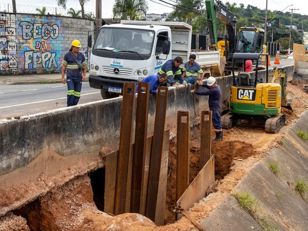 Prefeitura e DAE Jundiaí intensificam obras de contenção e recuperação de galerias pluviais na Avenida Antônio Frederico Ozanam
