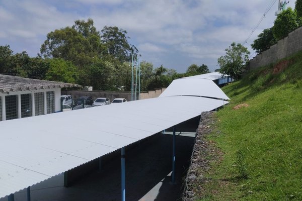 Prefeitura investe mais de R$ 500 mil em coberturas de acesso em escolas municipais