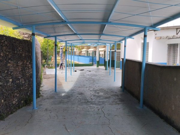 Prefeitura investe mais de R$ 500 mil em coberturas de acesso em escolas municipais