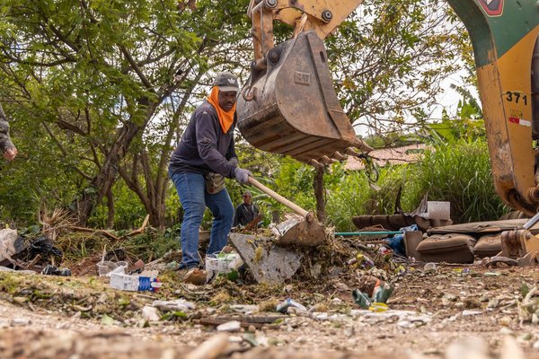 Prefeitura intensifica ações de cuidado e conservação dos espaços públicos no Jardim São Camilo