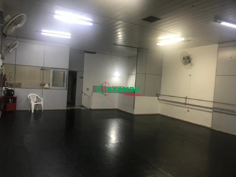 salao em CAXAMBU, JUNDIAÍ - Salão Comercial à Venda em Jundiaí-SP, Bairro Caxambu: 3 Salas, 4 Banheiros, 3 Vagas de Garagem, 300m² de Área - Foto 3
