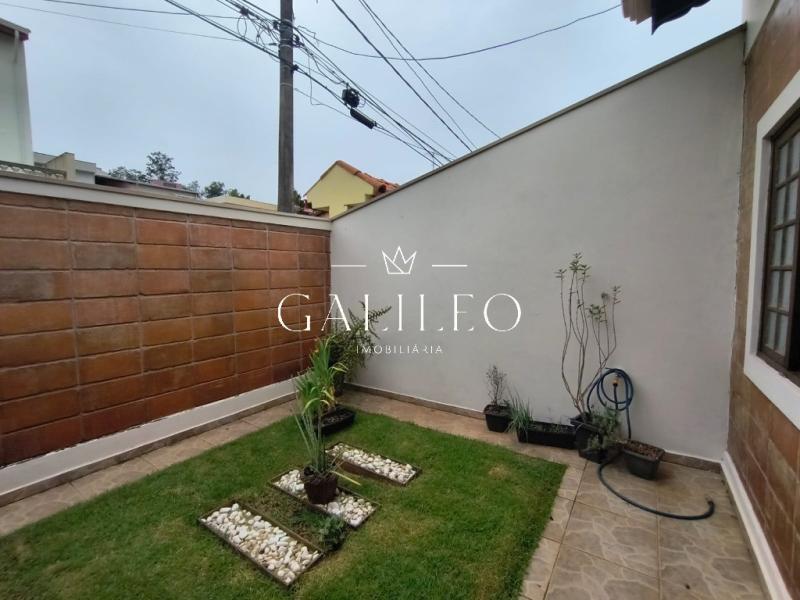 Casa em JARDIM SÃO VICENTE, JUNDIAÍ - Casa à venda em Jundiaí-SP, no Jardim São Vicente, com 3 quartos, 1 suíte, 2 salas, 3 banheiros e 2 vagas de garagem. - Foto 1