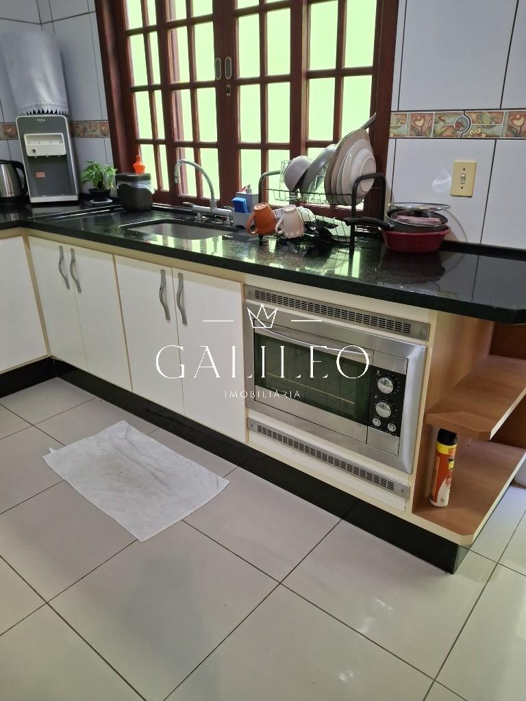 Casa em VILA SANTA TEREZINHA, VÁRZEA PAULISTA - Imperdível Casa à Venda em Várzea Paulista-SP, na Vila Santa Terezinha: 4 Quartos, 2 Suítes, 2 Salas, 4 Banheiros, 3 Vagas, 240m²! - Foto 2